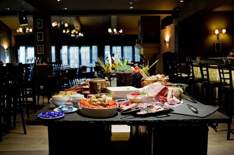 Hotel Arquier Les Milles Екстер'єр фото